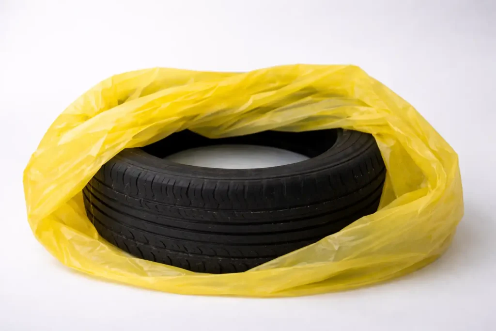 Autógumi tárolása otthon zsákban